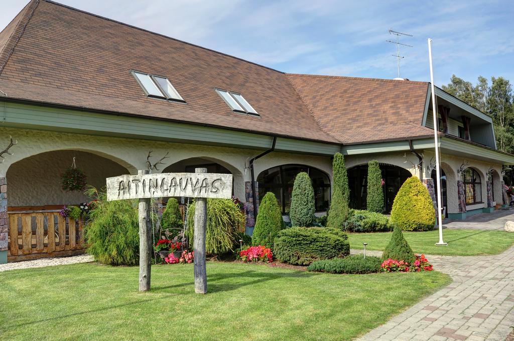 Aitinlauvas Hotel Tīreļi Exterior foto